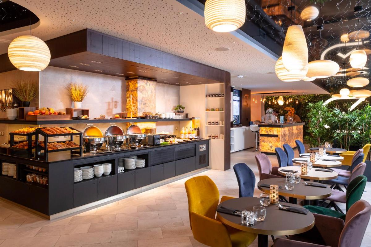 Nourriture dans l'hôtel ou à proximité