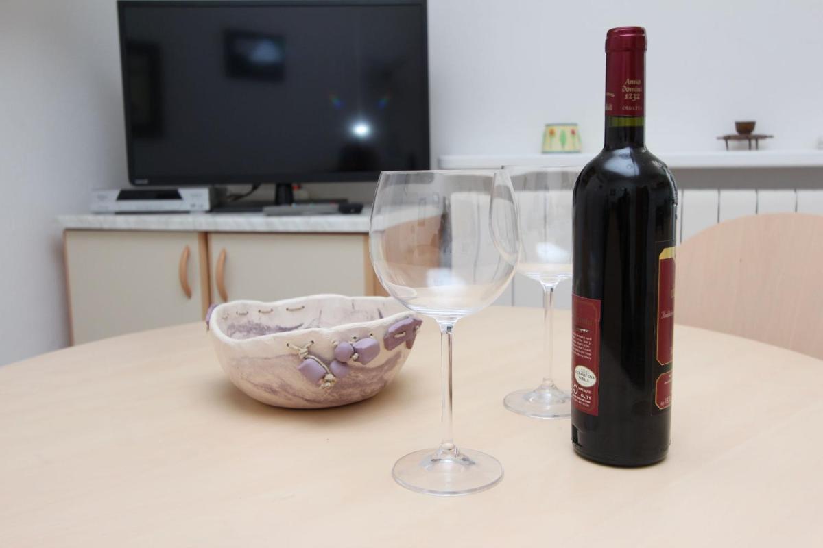 Apartments Milena - Housity