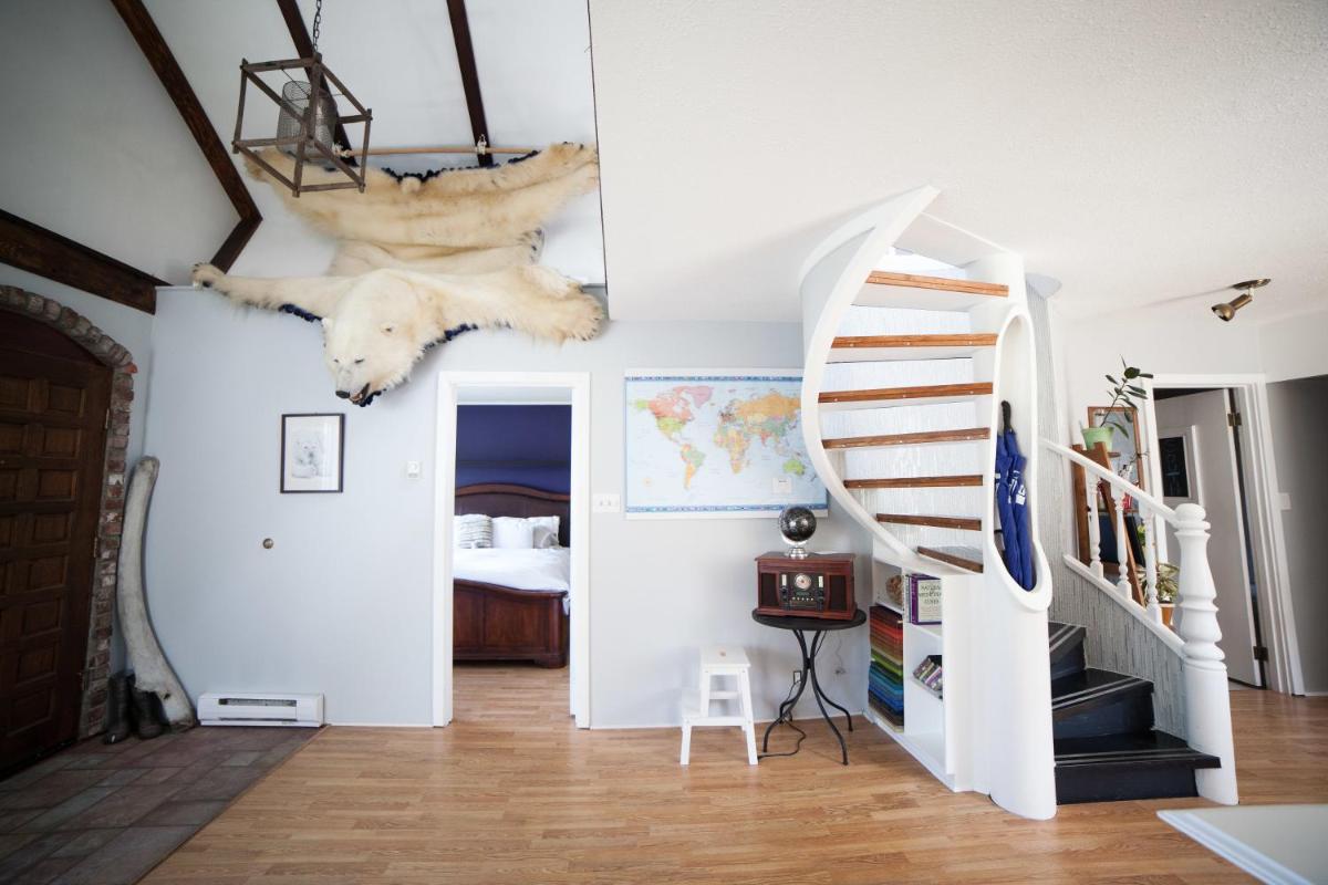 Tall Trees Bed & Breakfast - Housity