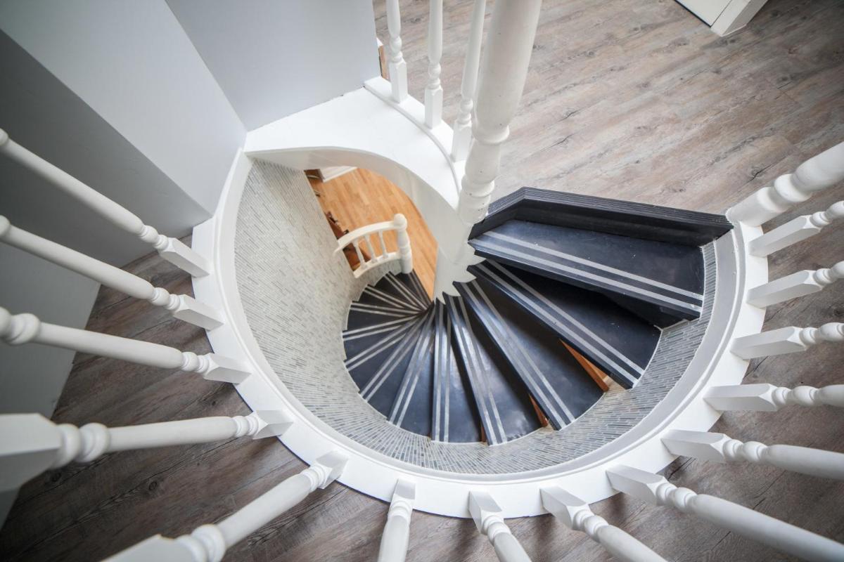 Tall Trees Bed & Breakfast - Housity