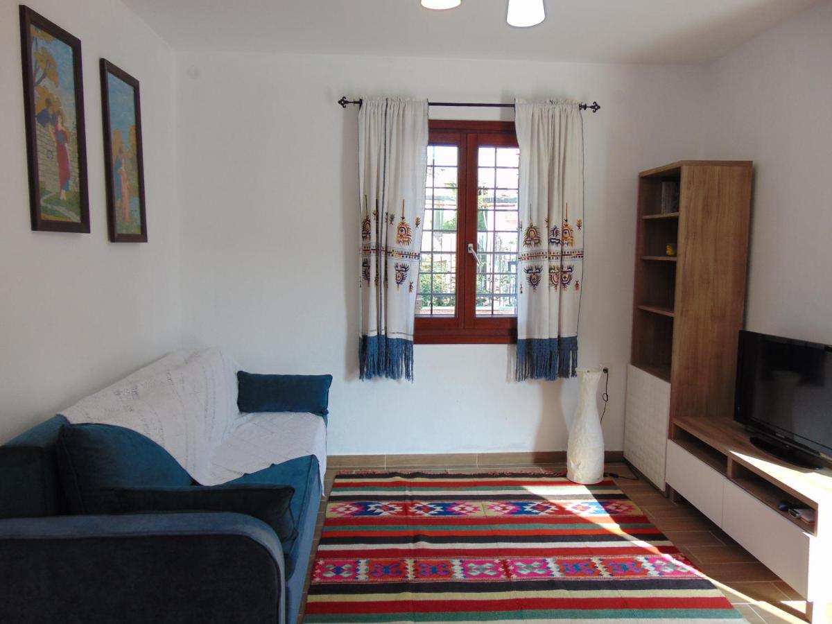 Suitetrails - Avra House in Argalasti