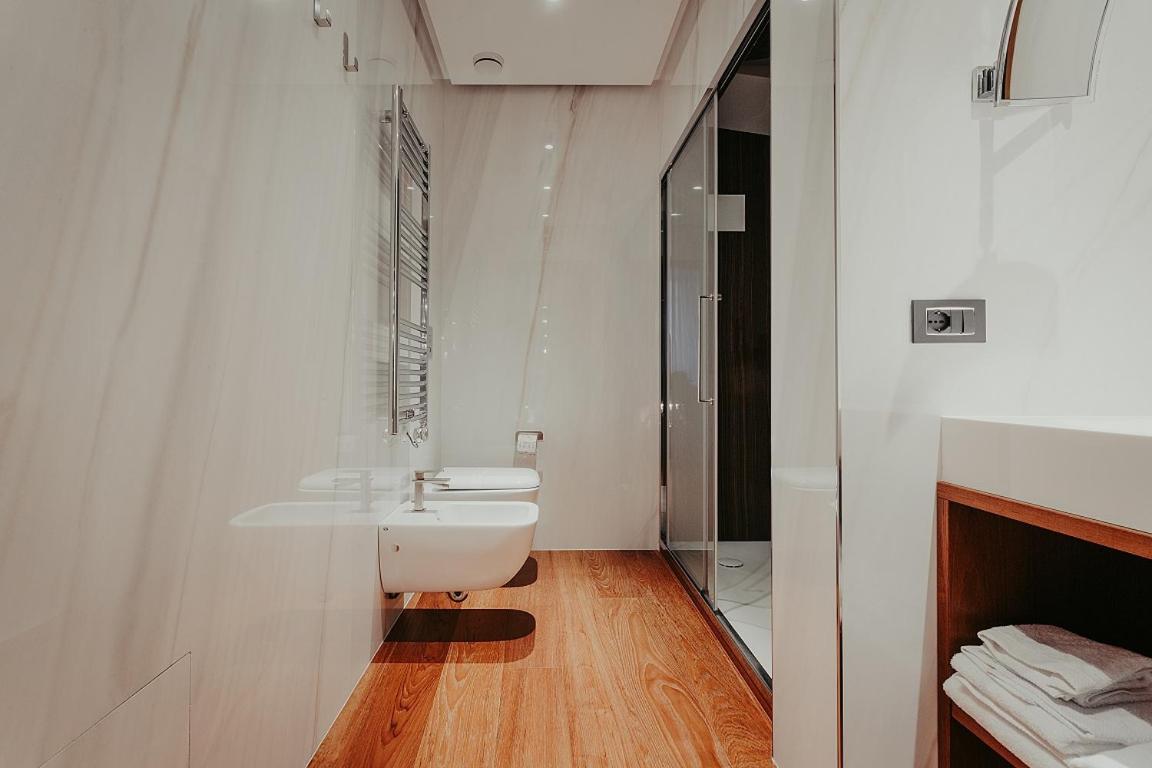 Bacã Suites, Restaurant & Bar - Housity