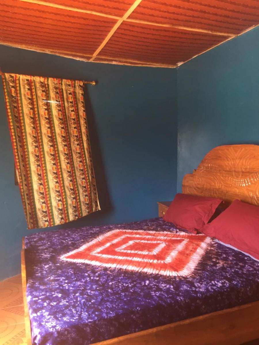Feel Free Lodge - Housity