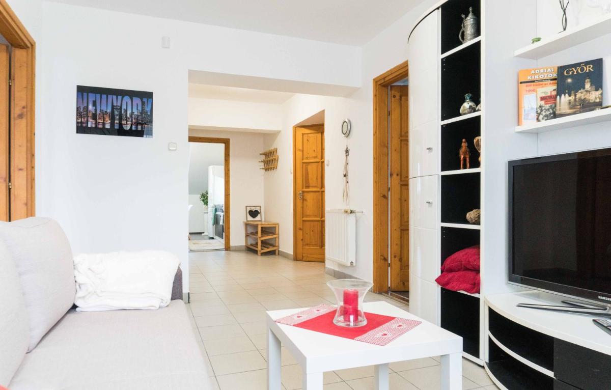Márta Apartman Győr - Housity