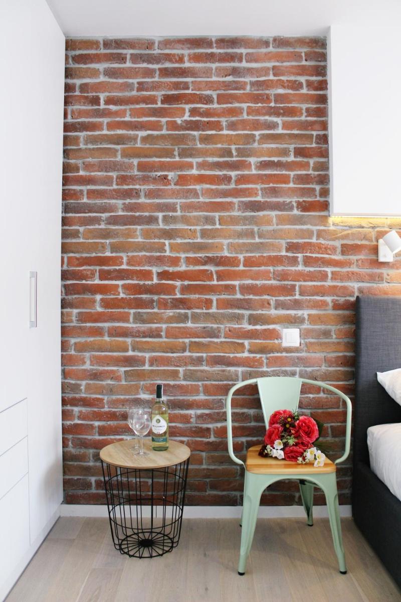 Comfy with great city view by Cooee Apartments - Housity