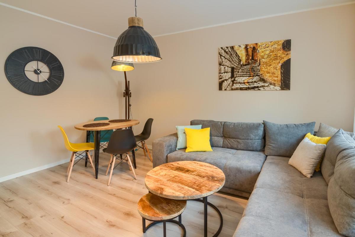 Apartments 4 You Hlonda - Housity
