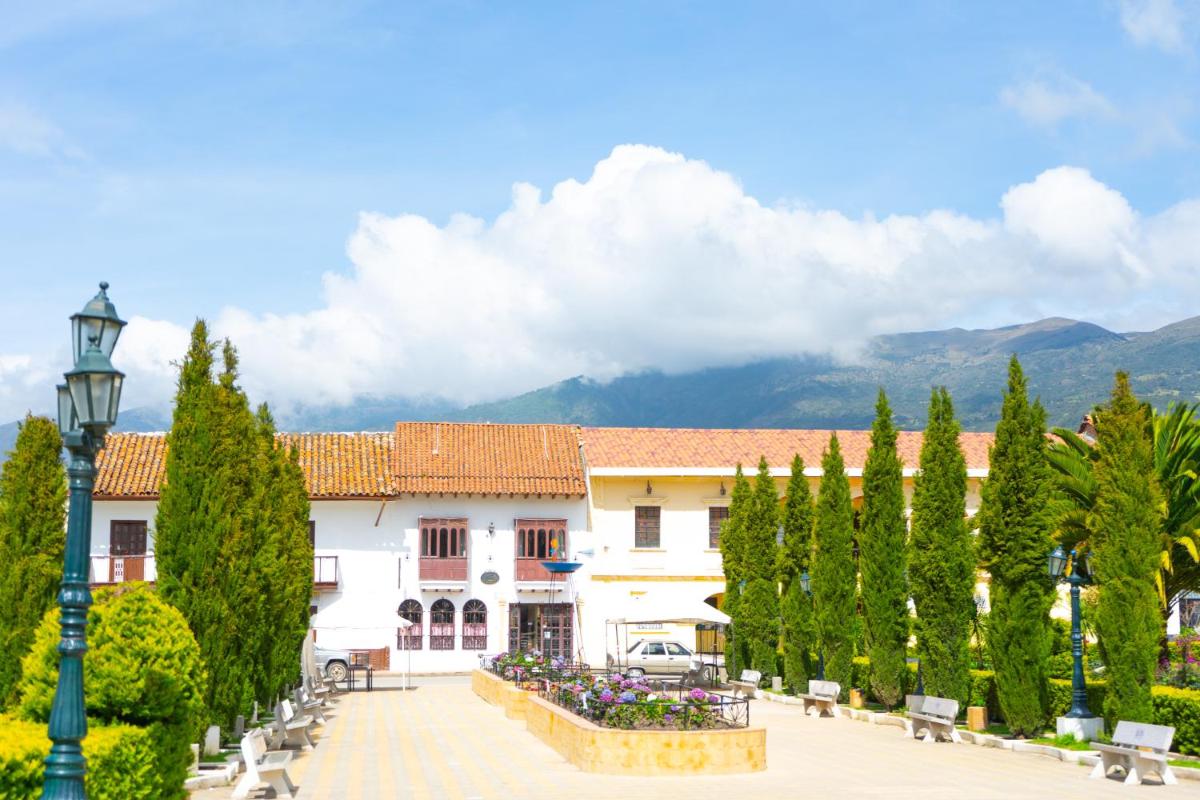 Hotel El Aerolito - Housity
