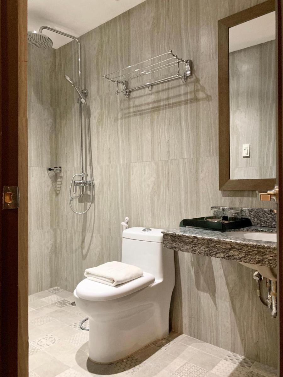 Suitetrails - J7 Hotel