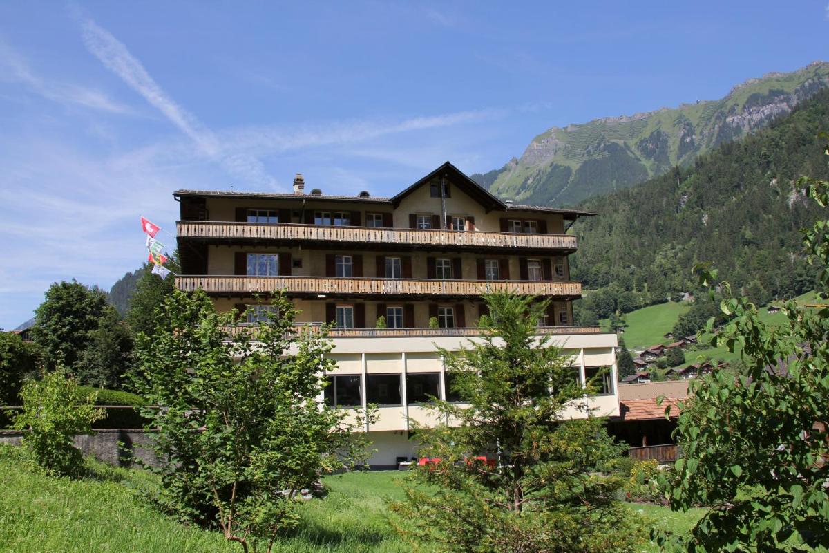 Hotel Staubbach - Housity