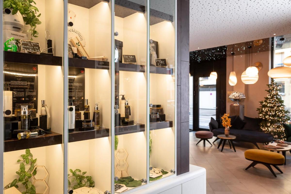 Coin salon dans l'établissement voco Strasbourg Centre - The Garden by IHG