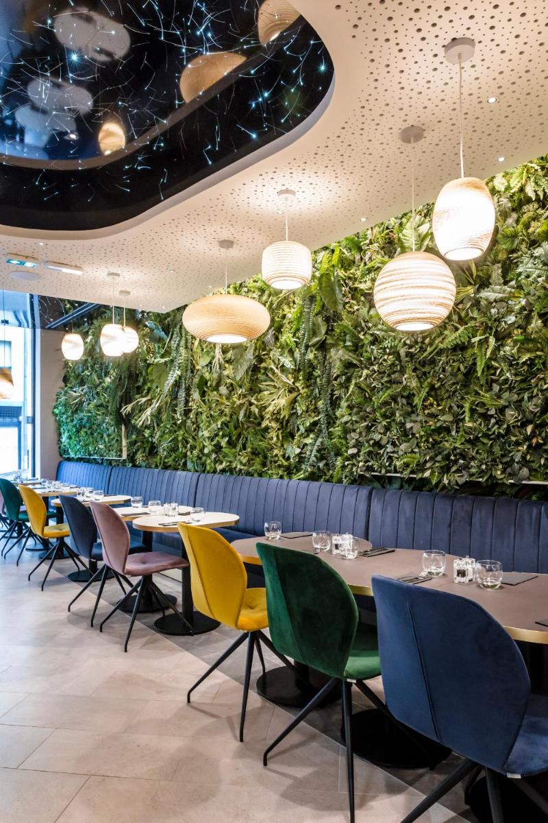 Coin salon dans l'établissement voco Strasbourg Centre - The Garden by IHG