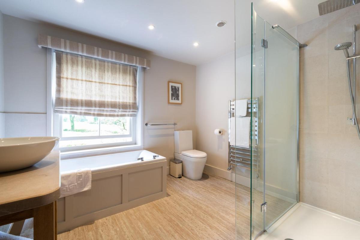 Derby Arms - Housity