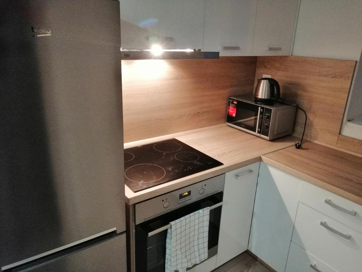 Entrez Apartment 1 - Housity