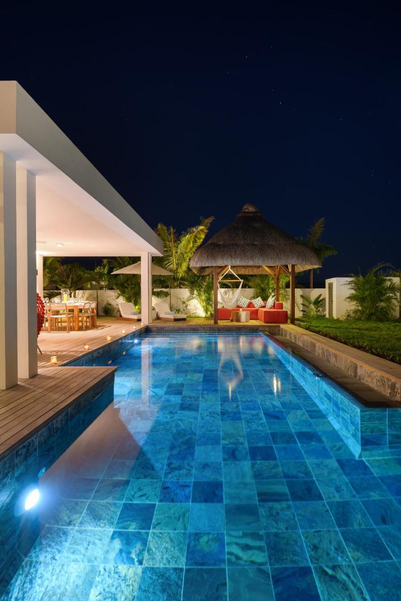 Luxurious Villa - Beach 1039m, Golf & Malls 4mn - Housity