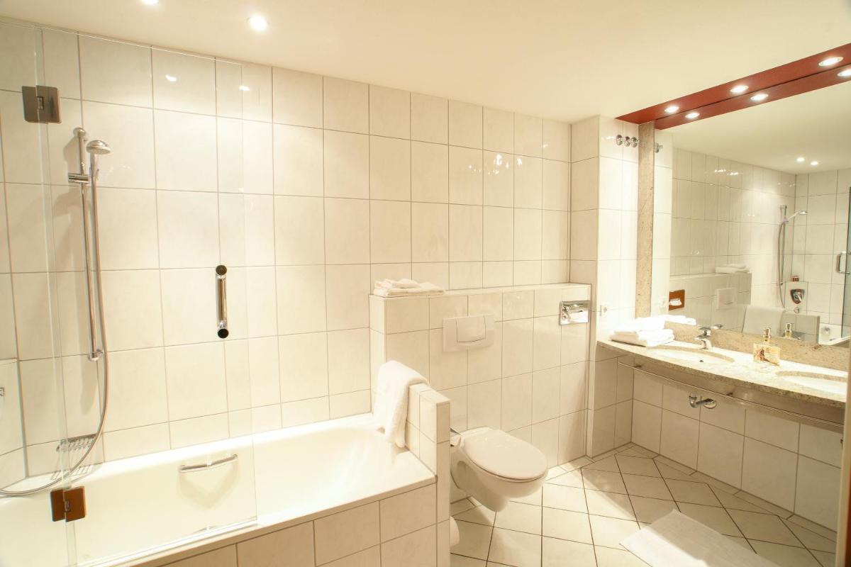 Hotel Winzerstube - Housity