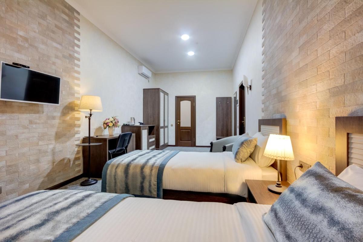 Bishkek Centrum Hotel - Housity