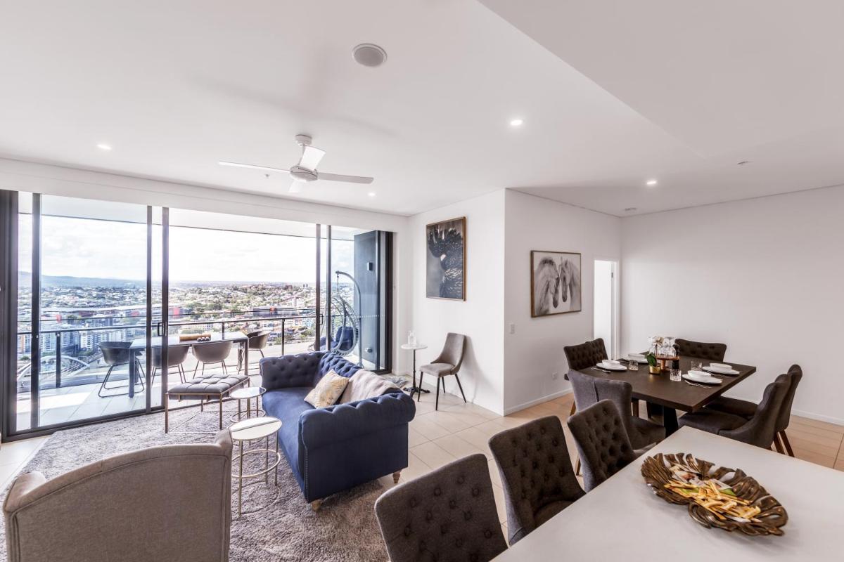 South Bank River and City view Apartment - Hizvo