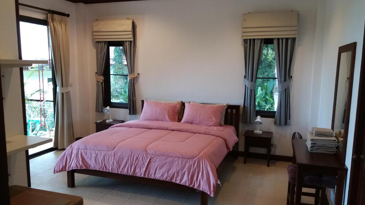 Periwinkle Villa - Housity