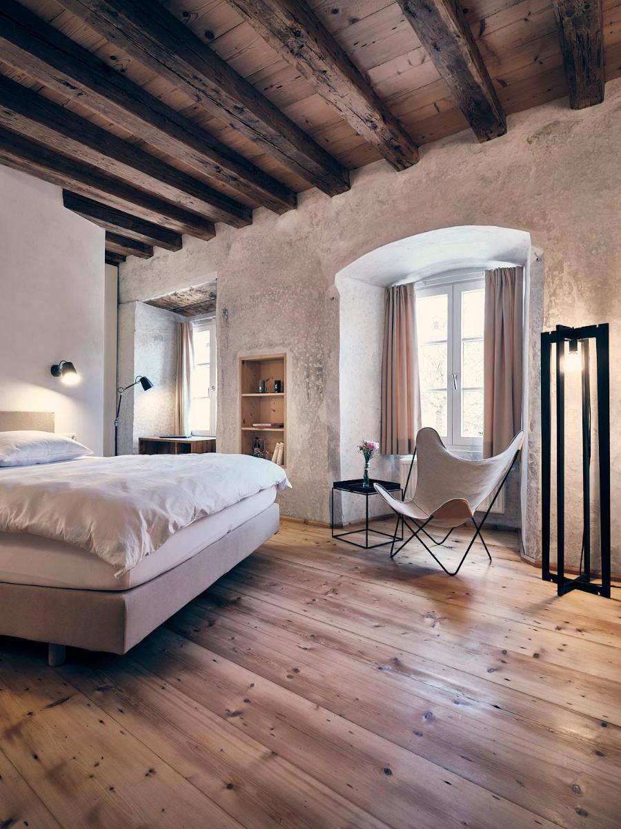 Suitetrails - Hotel kontor