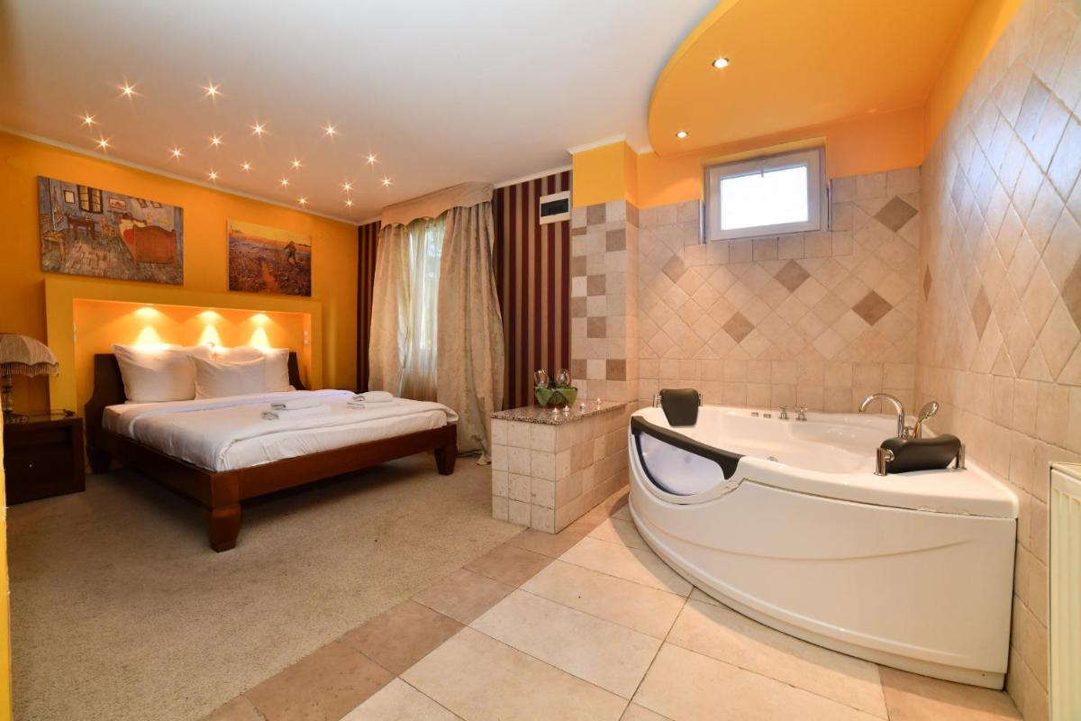 Garni Hotel Garson-Lux NS - Housity