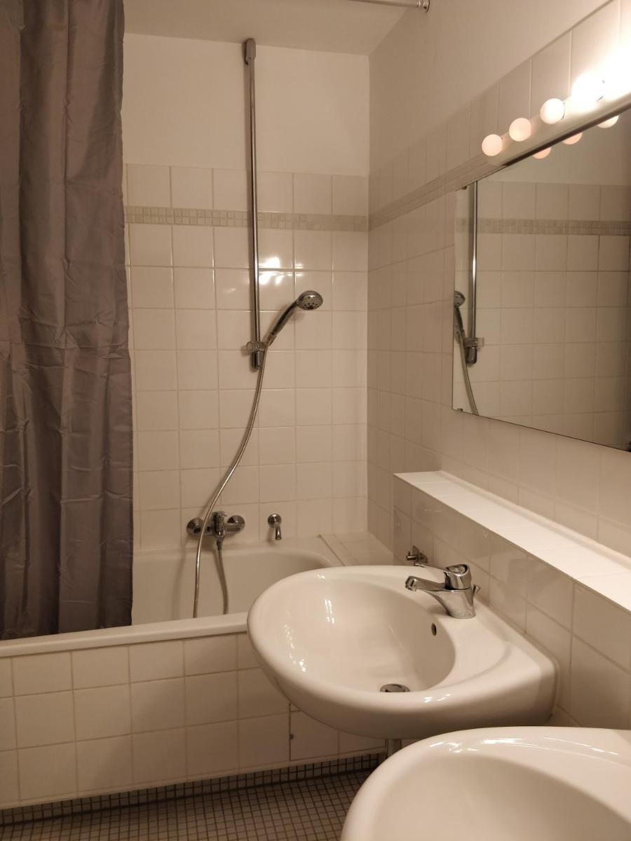 XXL Superior Old Town Apartment - Housity
