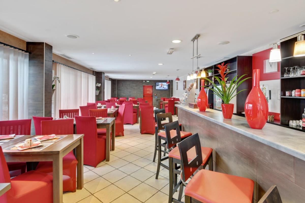 HOTEL RESTAURANT PARIS PACIFIC PARIS-VILLEJUIF- PRES DU METRO L'HAY LES ROSES LIGNE 14 - Direct PARIS-AEROPORT ORLY ET INSTITUT GUSTAVE ROUSSY - Housity