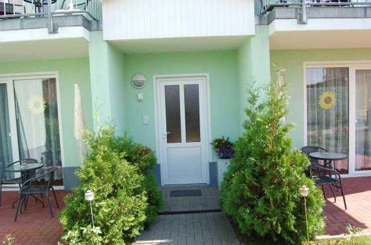 Haus Walfisch _ Ahlbeck - Housity