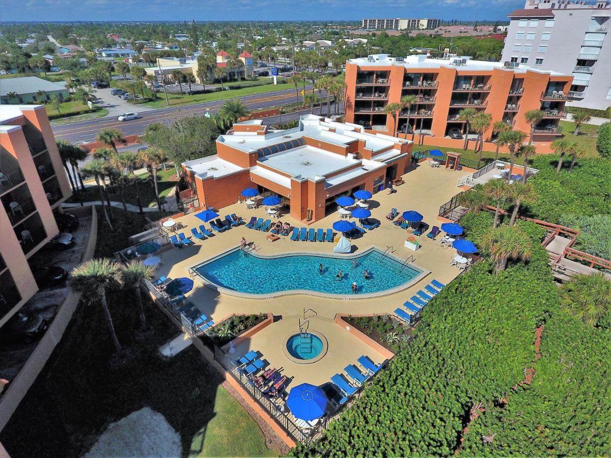 Oceanique Resort - Housity