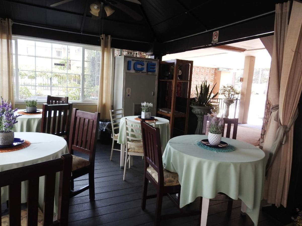 Stanford Motor Inn - Housity