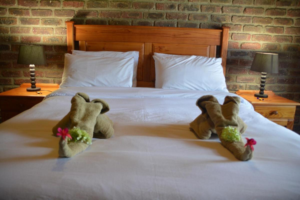 Thaba Tsweni Lodge & Safaris - Housity