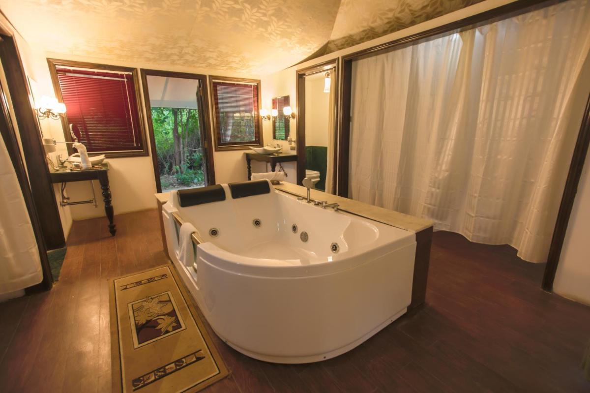 Tuli Veer Bagh Resort - Housity