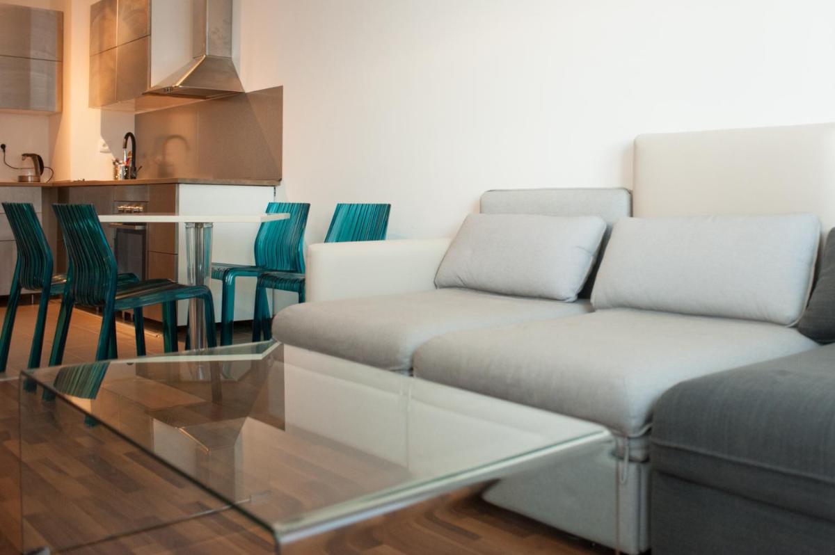 After Eight Apartment - Hizvo
