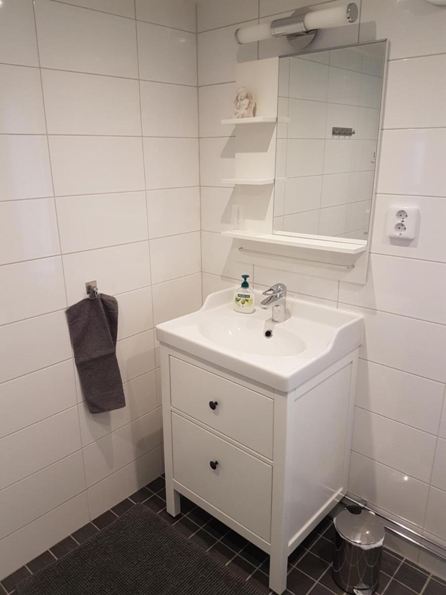 Hedesunda Bed & Breakfast - Housity