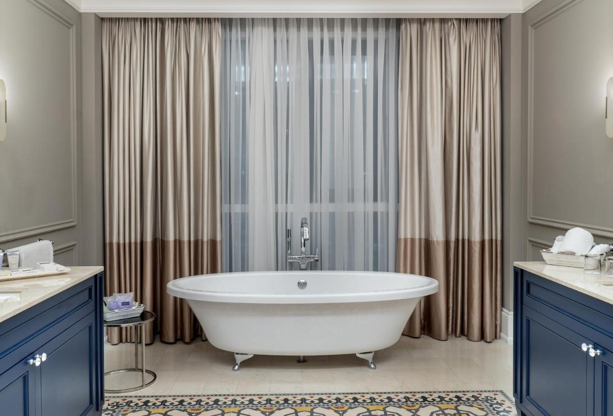 Landmark Amman Hotel & Conference Center - Housity
