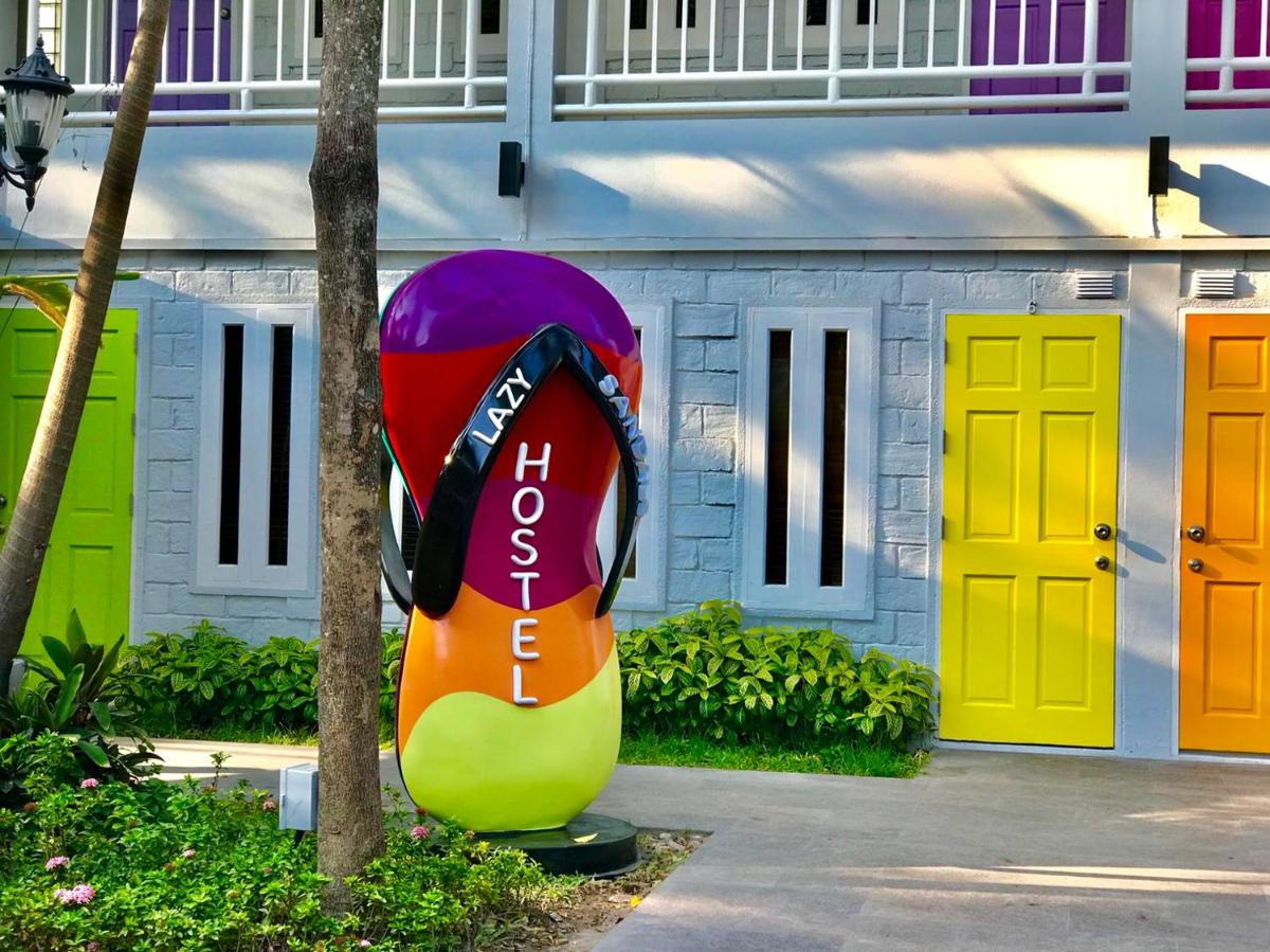 Lazy Sandals - Housity