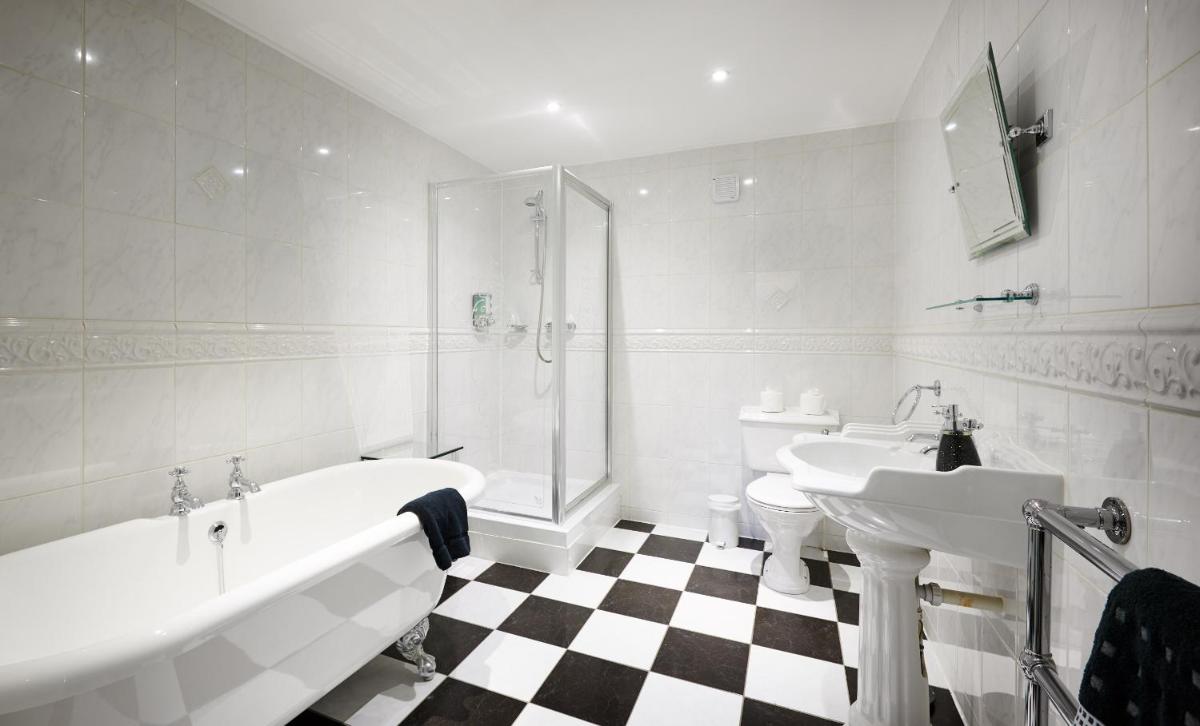 Alexander Residence - Housity