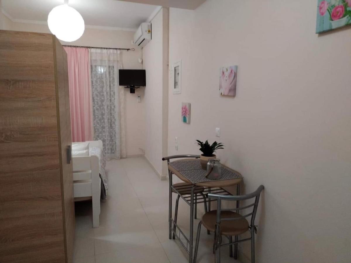 Konstantina's studio near the beach - Housity