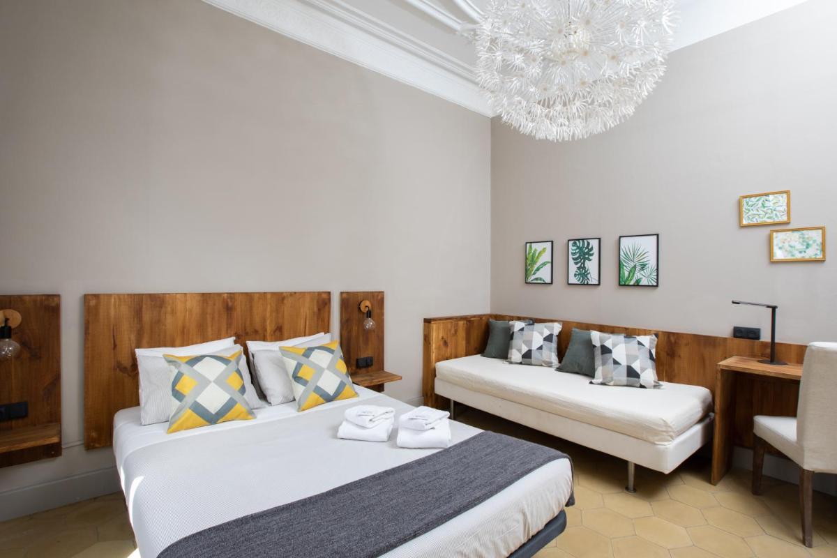 Jardinets Guest House - Housity