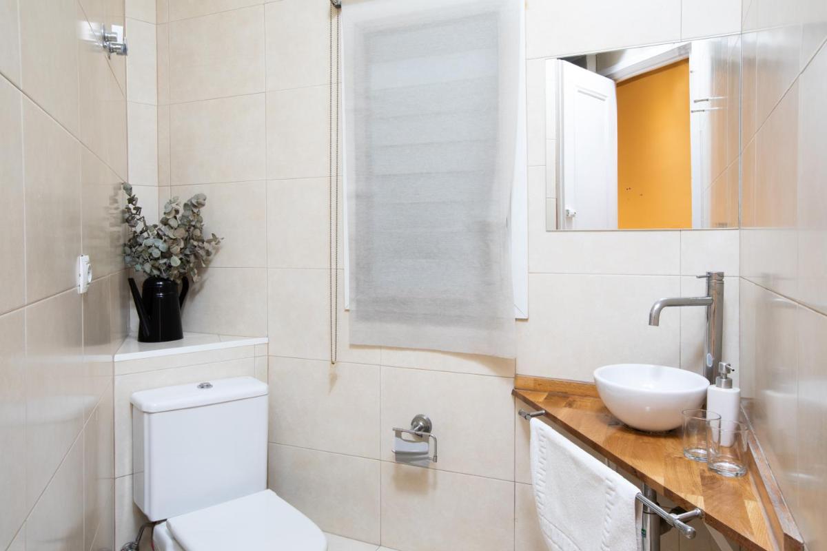 Jardinets Guest House - Housity