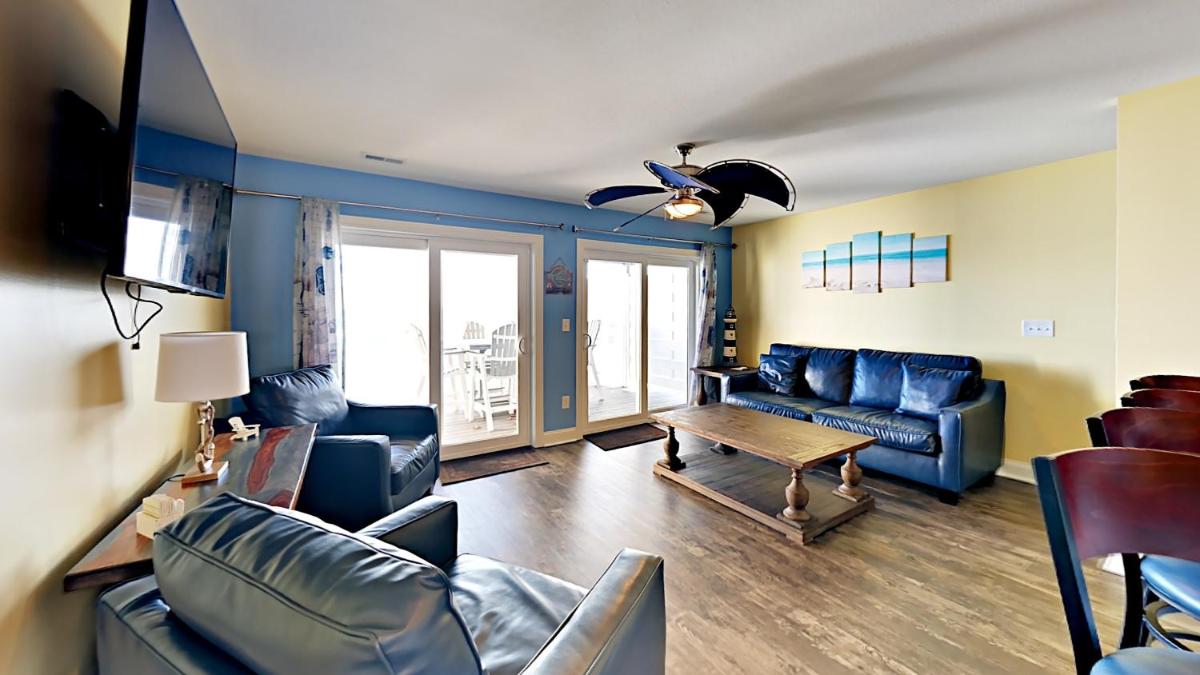 Suitetrails - Put-in-Bay Waterfront Condo #204