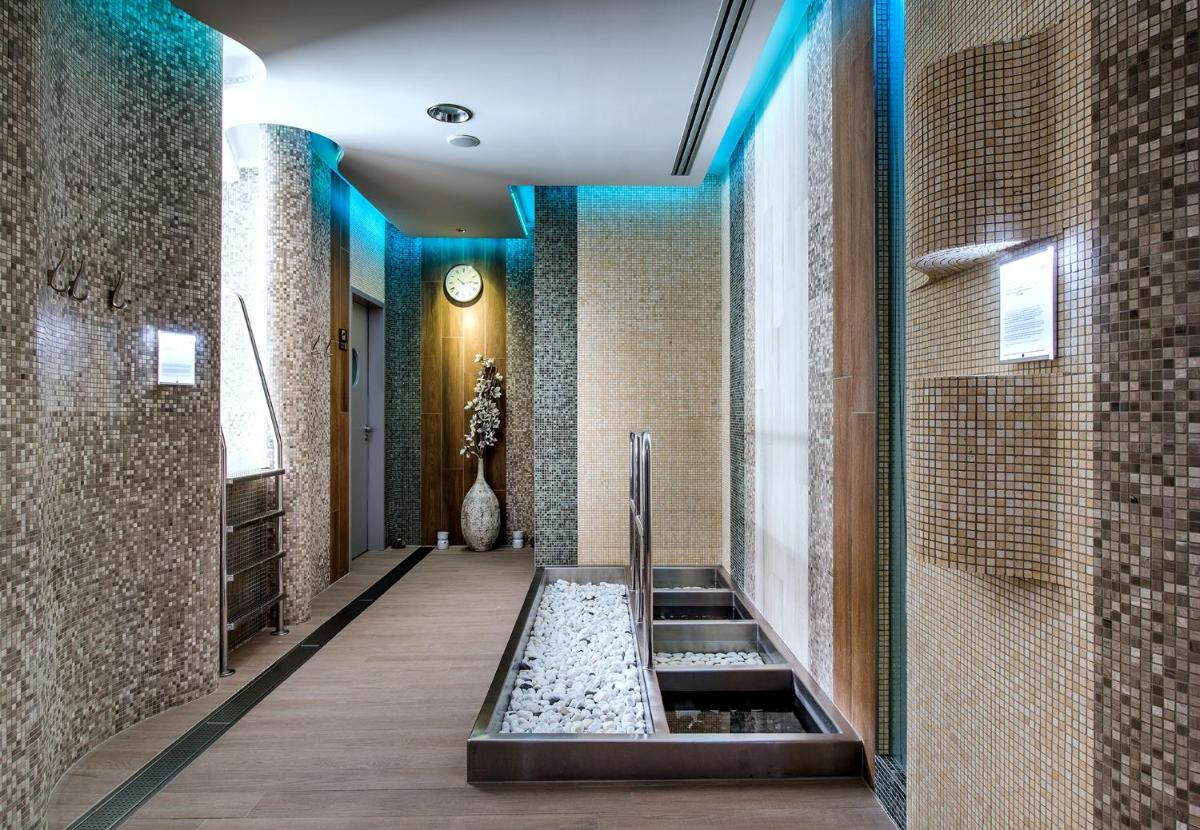 HOTEL PECR WELL - Housity