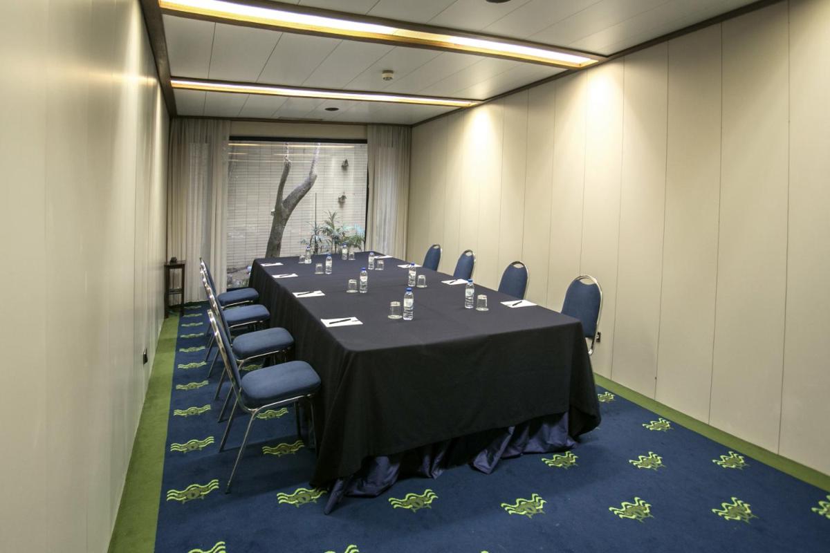 A área empresarial e/ ou a sala de conferências de Hotel Solverde Spa and Wellness Center