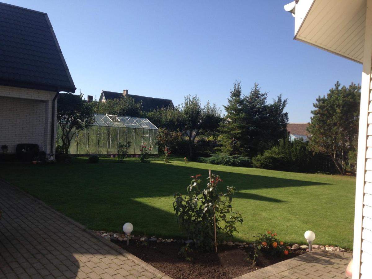 Guest house "Foxy" - Housity
