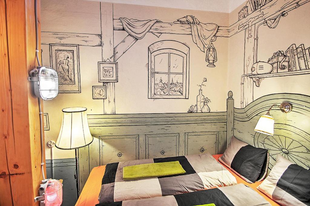 Lavender Circus Hostel, Doubles & Ensuites - Housity