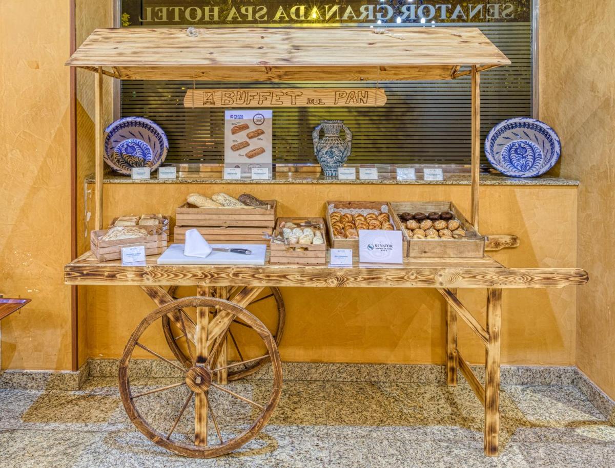 Imagen de la galería de Senator Granada, en Granada