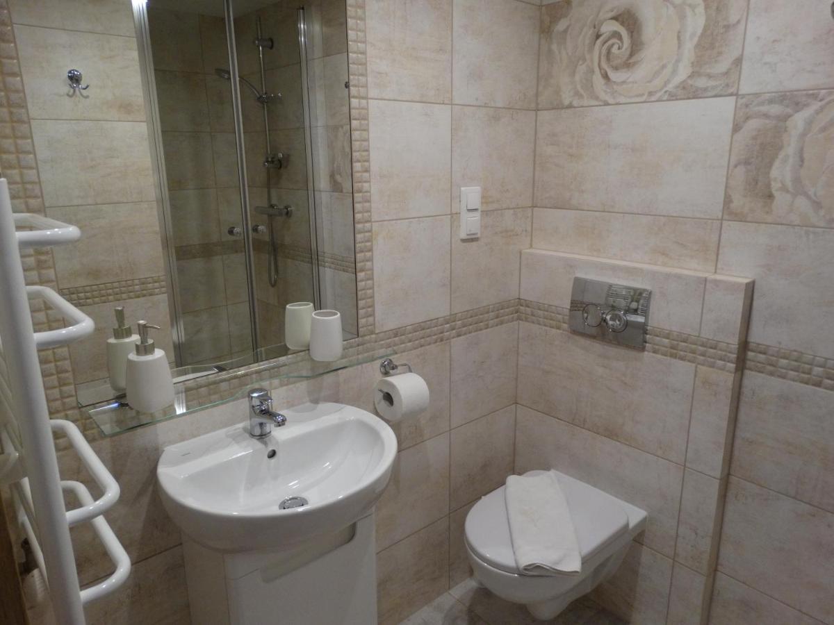 Apartamenty Pod Różami - Housity