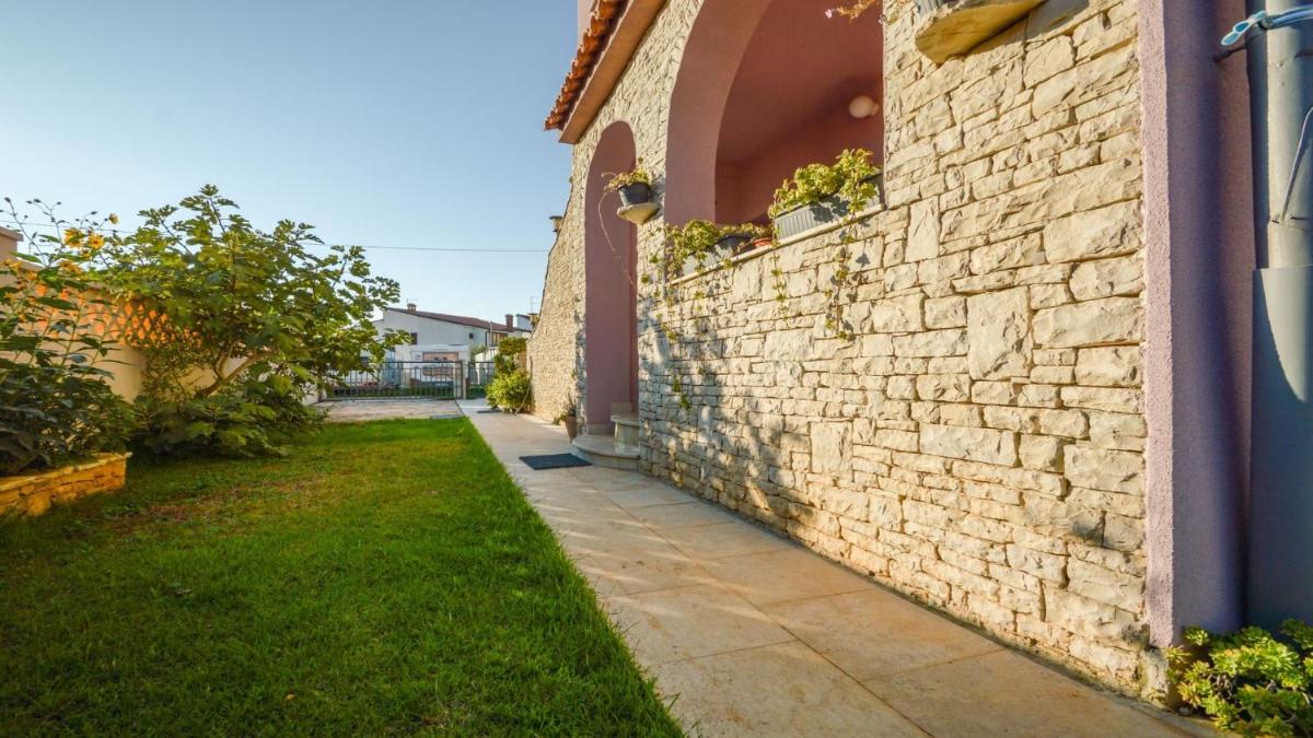 Apartment Medulin - Housity