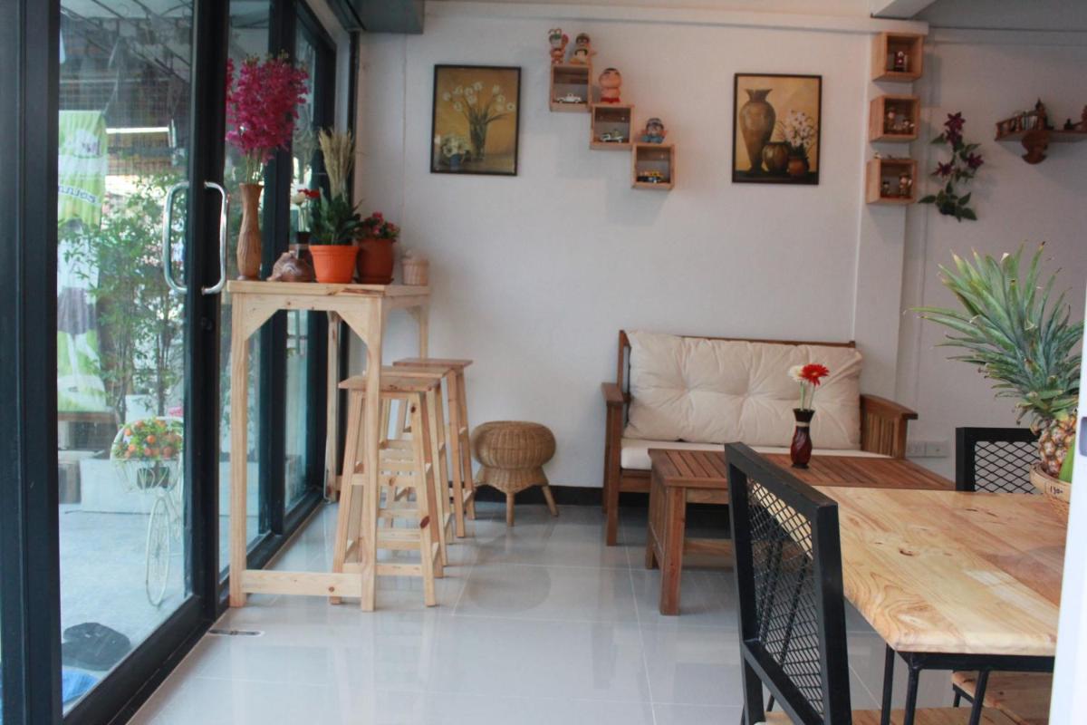 Suitetrails - Happy Hostel