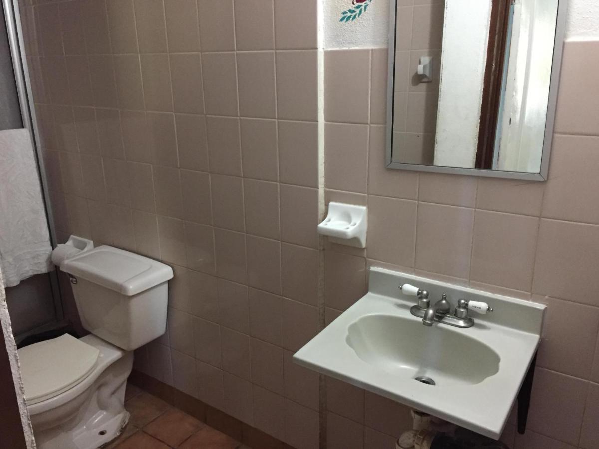 Hotel Cuesta Real - Housity