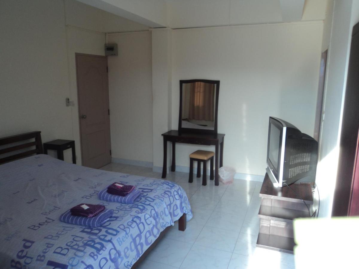 Donkeys Rest Hotel - Housity